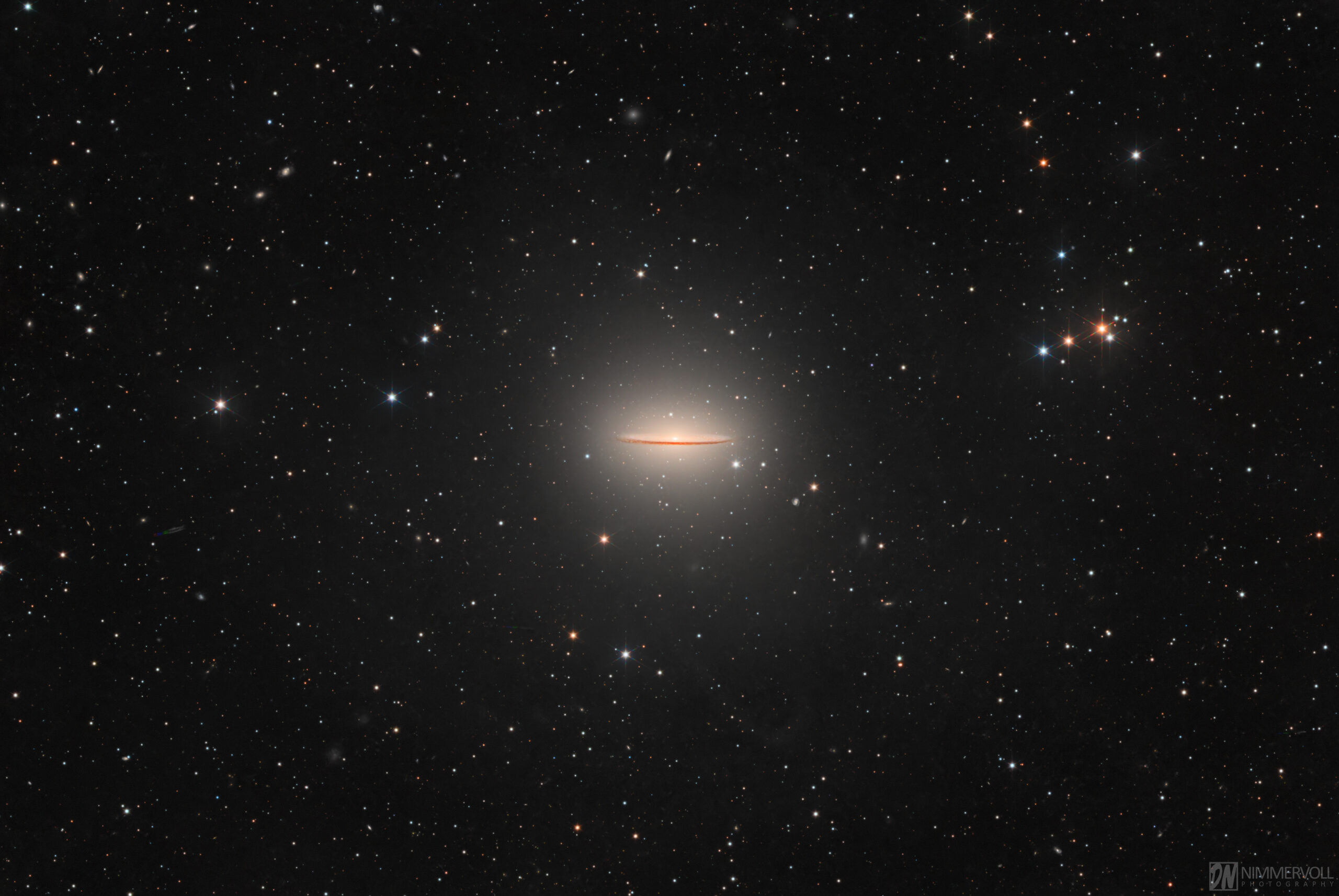 Messier 104 mit Gezeitenstrom